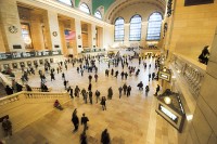 NY- Apple gets a Grand Central Welcome